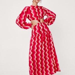 Wave Print cut Out Maxi Nasty Gal Size 4